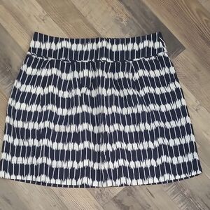 Navy and White Size 12P Patterned Knee Length Skirt Linen Blend Size Loft Summer